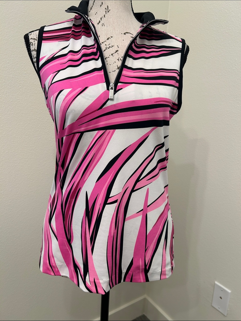 Tail 1/4 Zip Mock Neck Tank in Pink Abstract Print